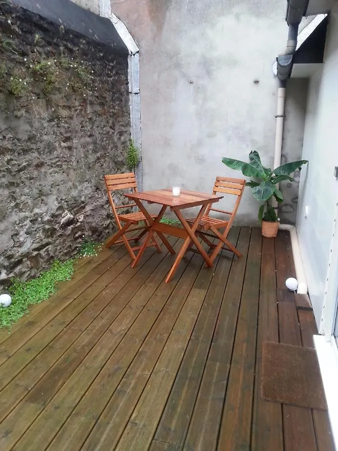Studio Avec Terrasse, Proche Tram Apartment Brest France