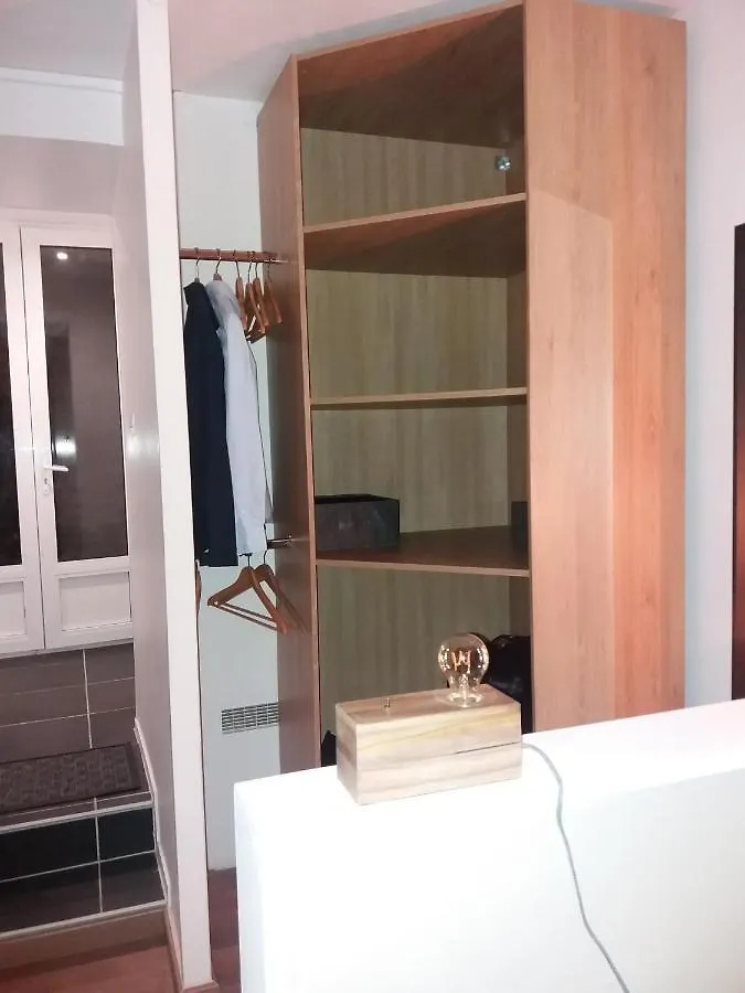 Studio Avec Terrasse, Proche Tram Apartment Brest